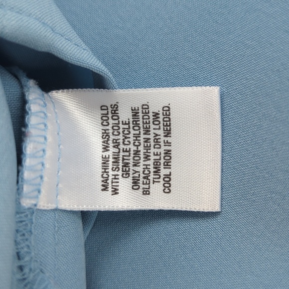 Covington Floral Embroidered Button Down Blouse LARGE 14-16 Blue Eyelet Trim - Picture 3 of 15